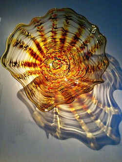 Golden Wall-mounted Bloom Platter